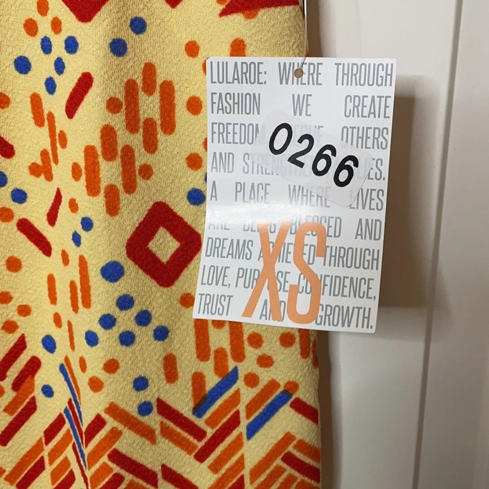 Lularoe yellow skirt pattern XS - Image 3