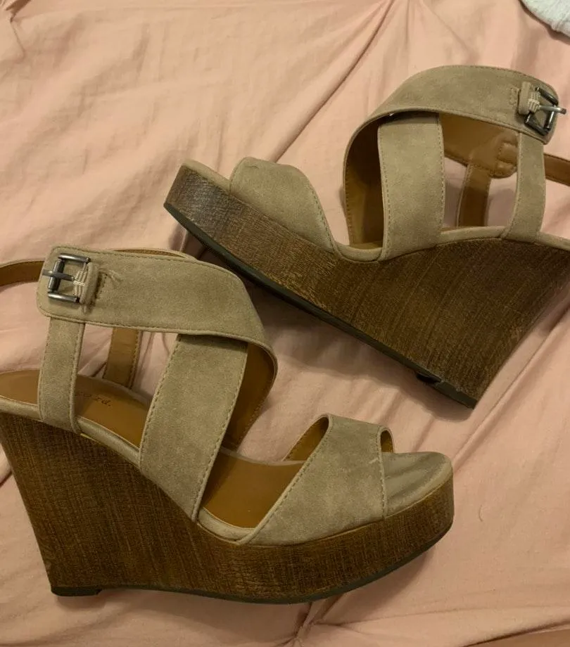 Tan Cross Heels - Image 7
