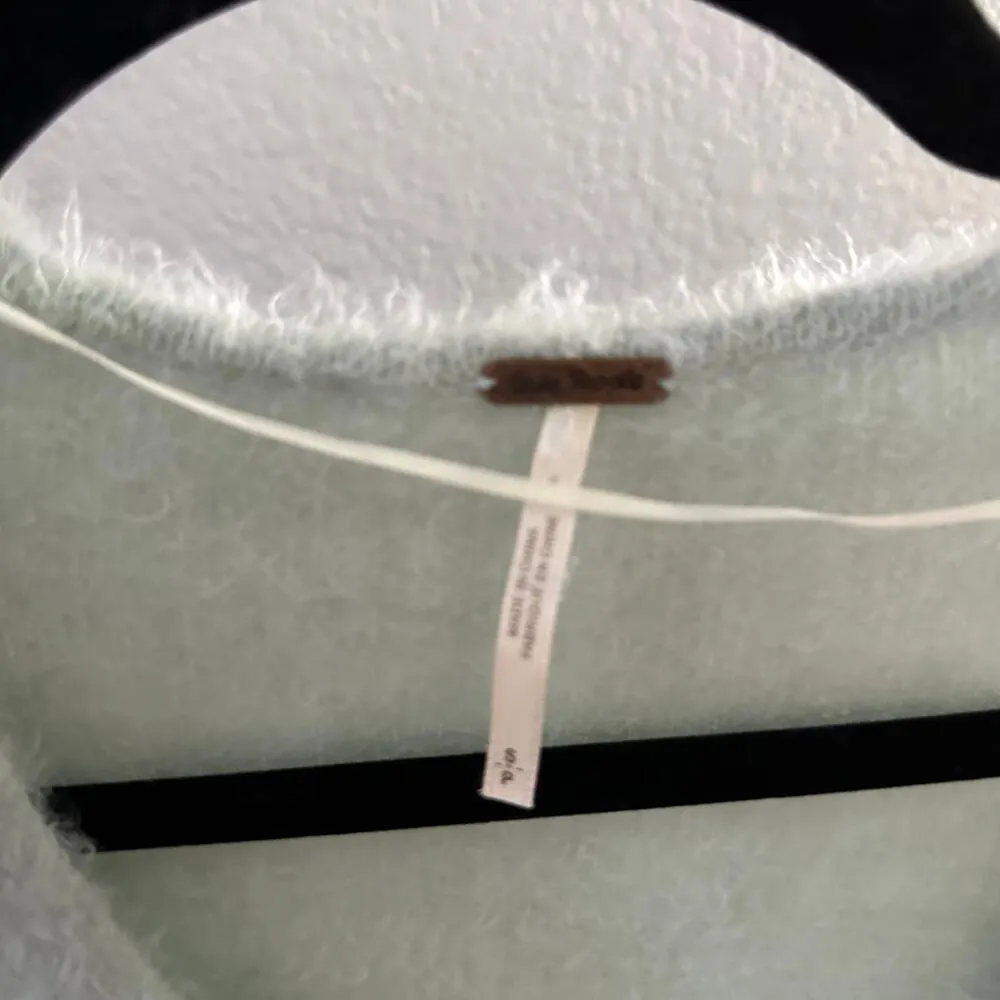 V-Neck Knit Pullover Sweater Light Blue Size Small - Image 5