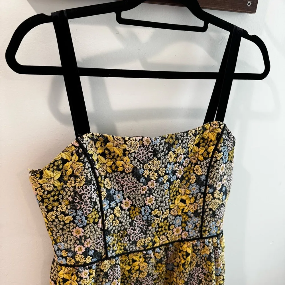 NWT Elliatt Alessia Dress in Ochre Multi Floral Midi Length Ruffle Hem Large - Image 6