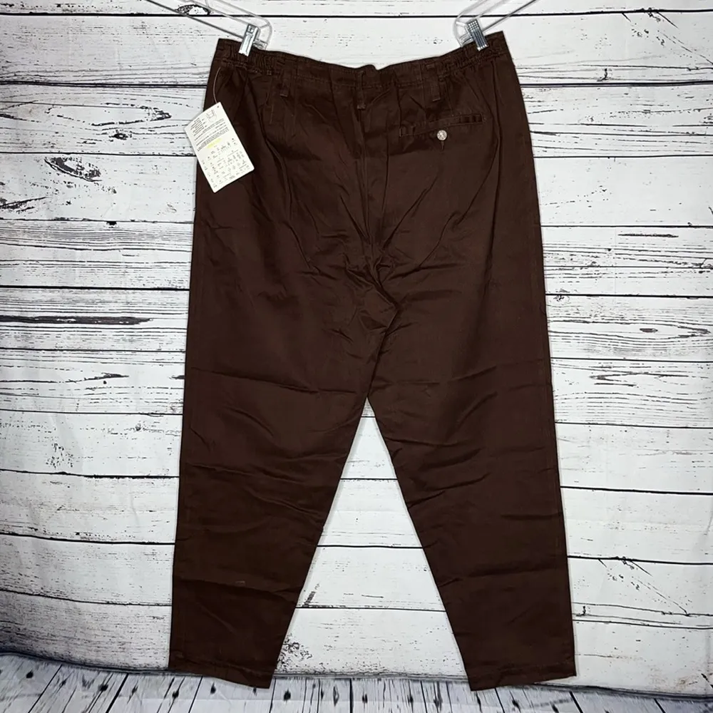Denim & Co. NWT Sz 22 Chocolate Brown 100% Cotton Easy Care Pleated Front Pants - Image 3