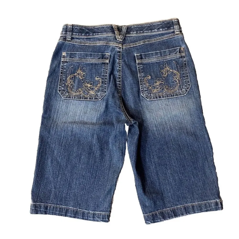 Gloria Vanderbilt Denim Shorts Womens 6 Used - Image 2