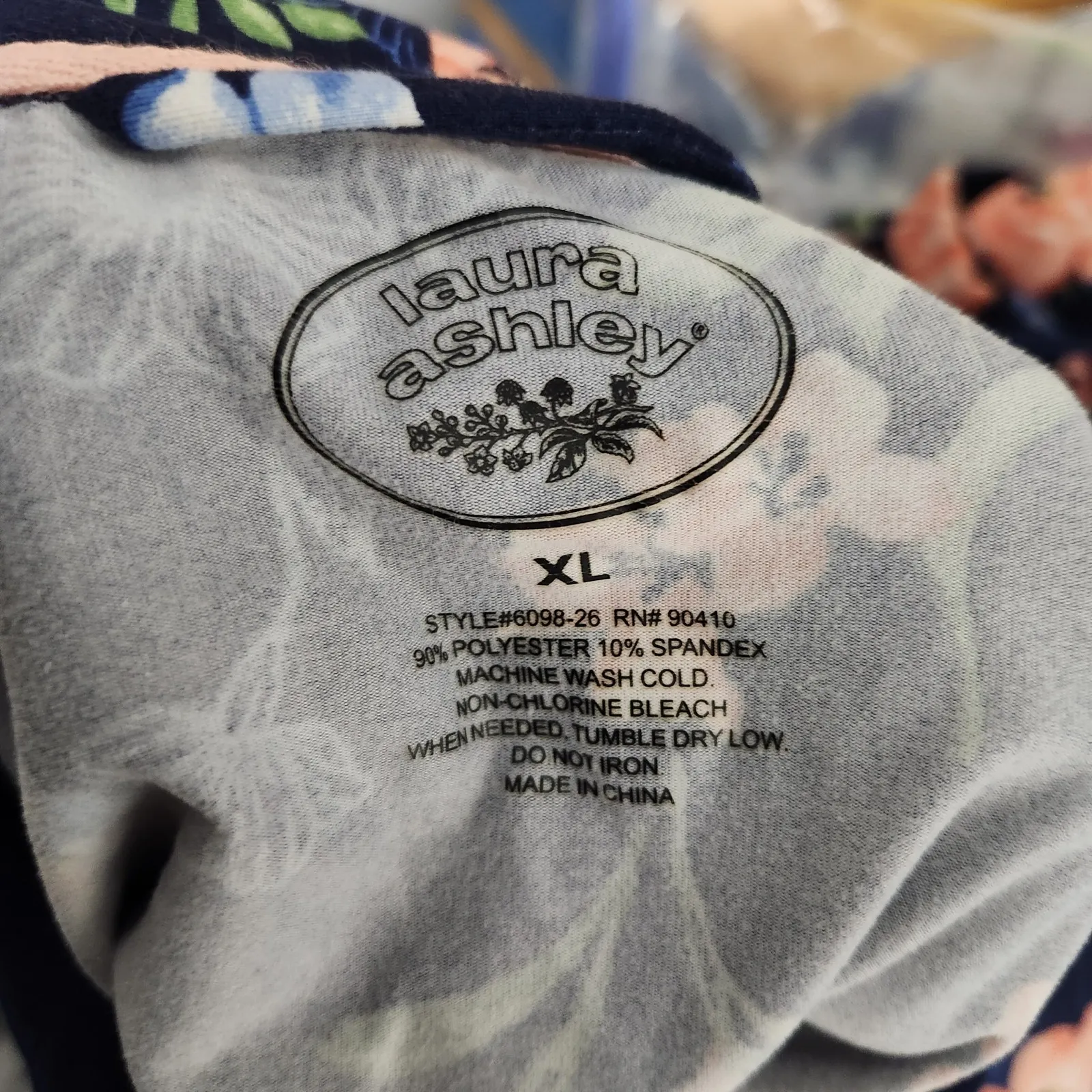 Laura Ashley Navy Blue Floral Sleepwear Belted Robe Mid Length Relaxed Size XL - Image 9