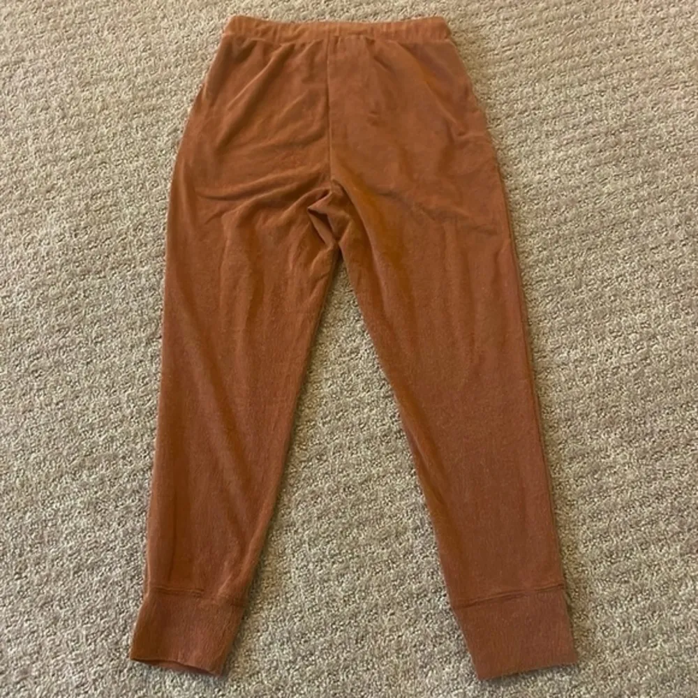 Very J Terracotta Ribbed Drawstring Joggers - Image 2