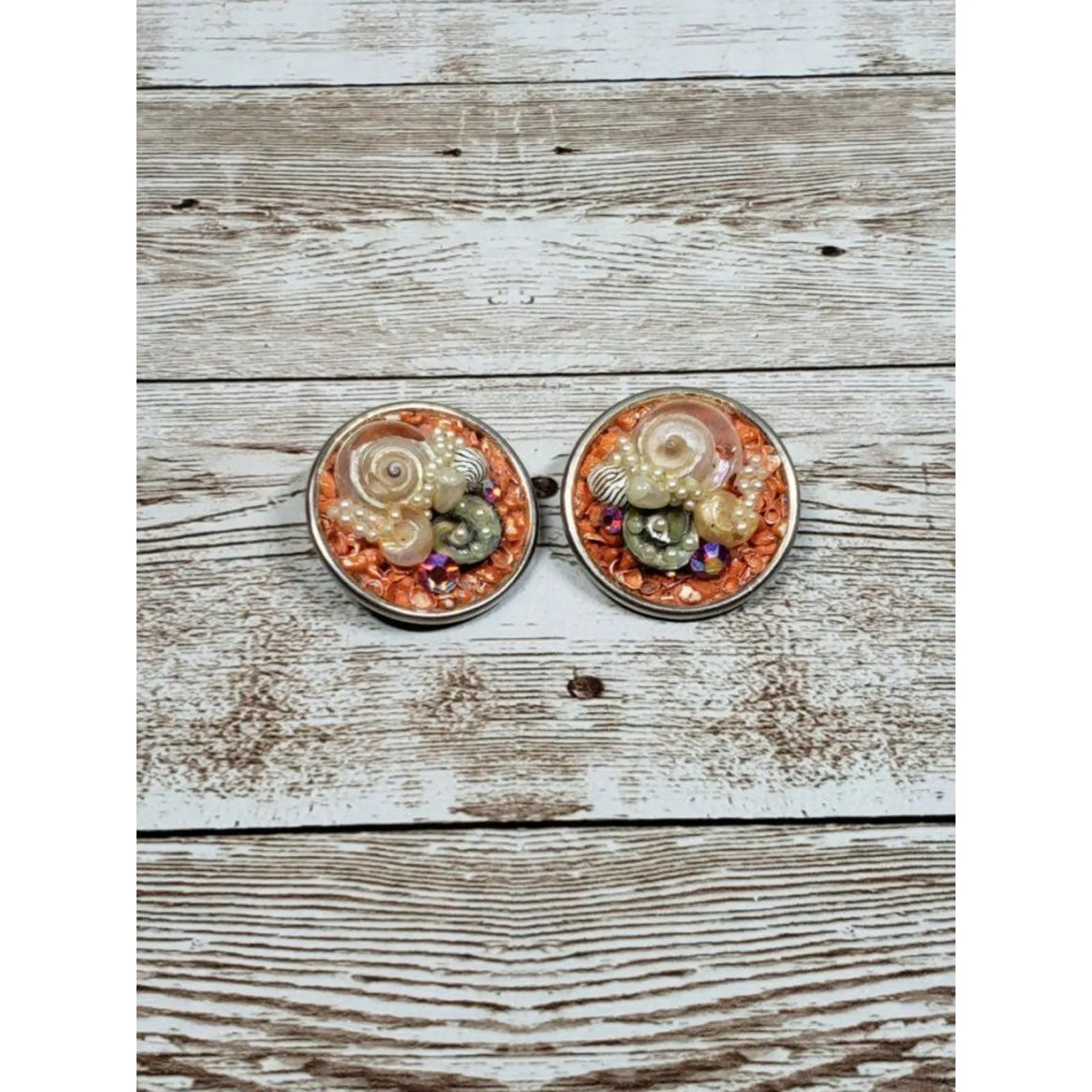 Vintage Clip On Earrings 1" Beach Theme Beach Shell Orange Large - Image 11