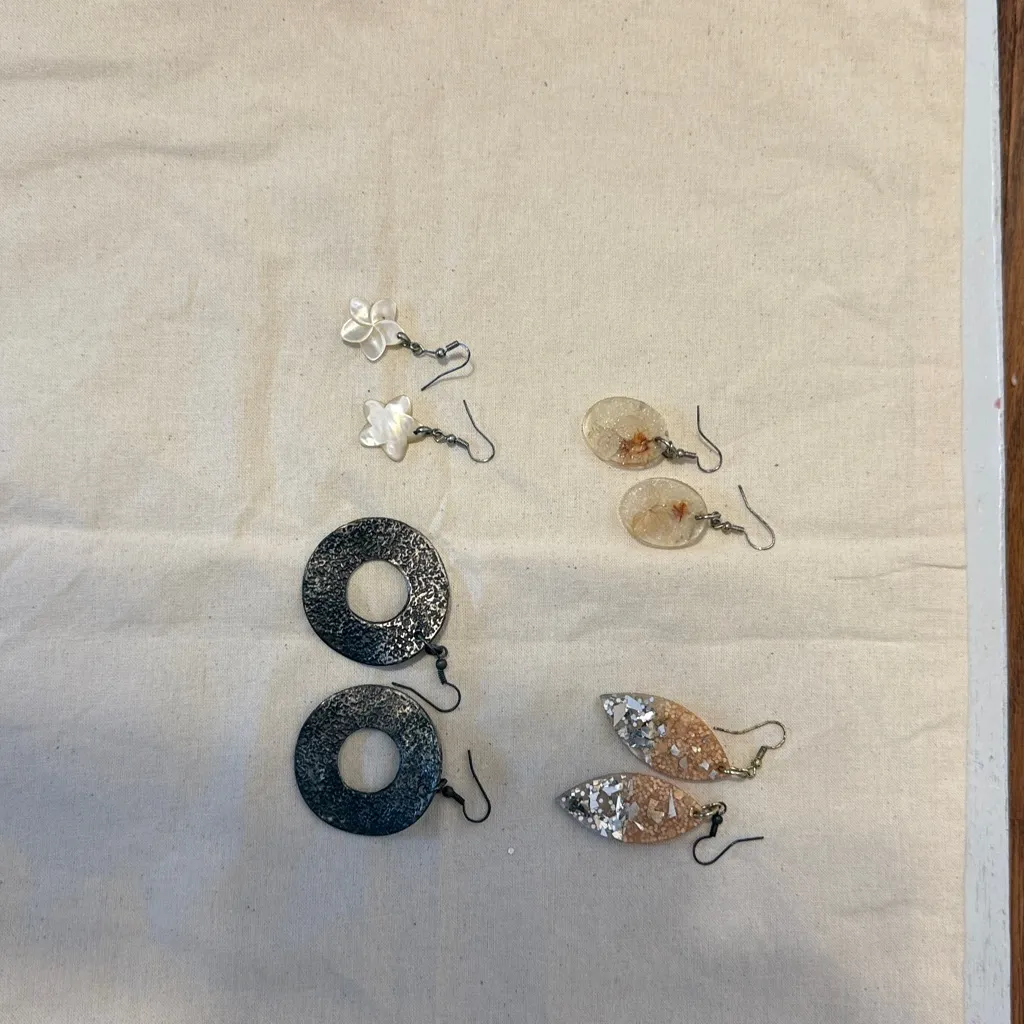 Elegant Mixed Color Earrings Set Brown - Image 4