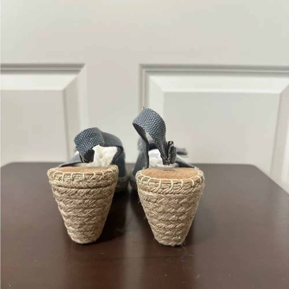 White Mountain Denim Style Sandal Size 10 - Image 4