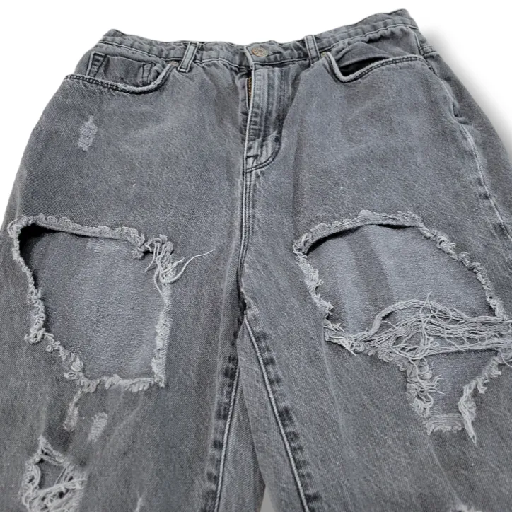 BDG Jeans Size 29 W30"xL31" Urban Outfitters Mom High Rise Jeans Destroyed Jeans - Image 4