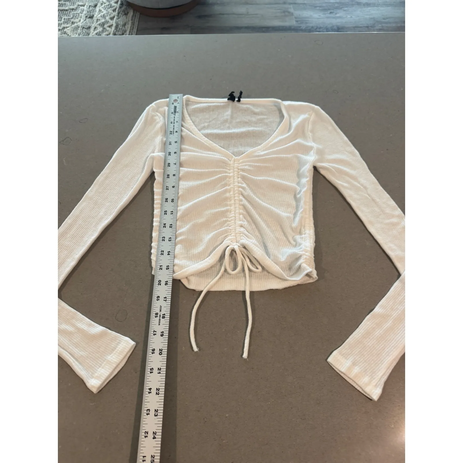 Out From Under‎ White Ribbed Ruched Drawstring V Neck Long Sleeve Cropped Top - Image 2