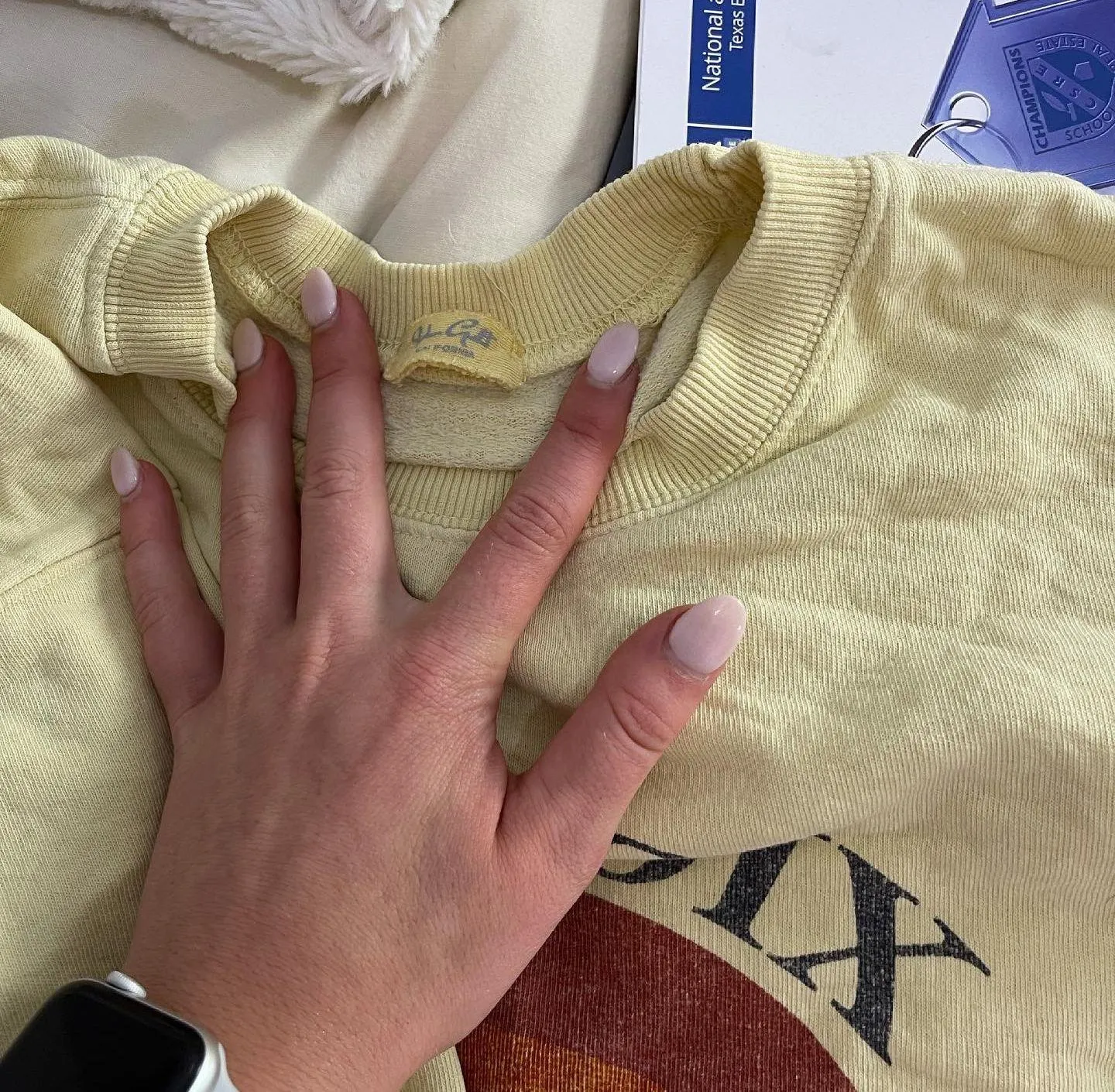 Brandy Melville Brandy Crew Neck  - Image 5