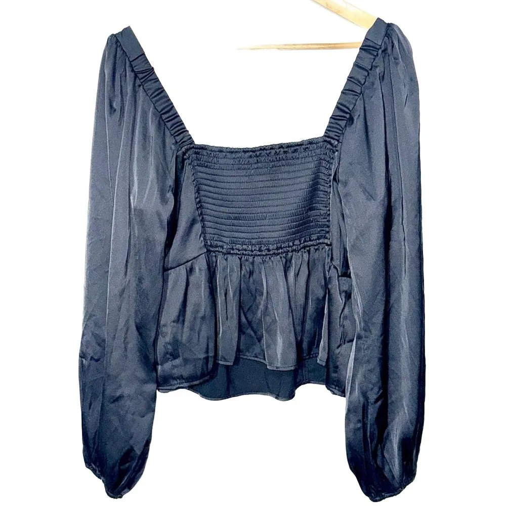 NEW Abercrombie & Fitch Black Ruffled Smocked Puff Sleeve Peplum Blouse Size XL - Image 2