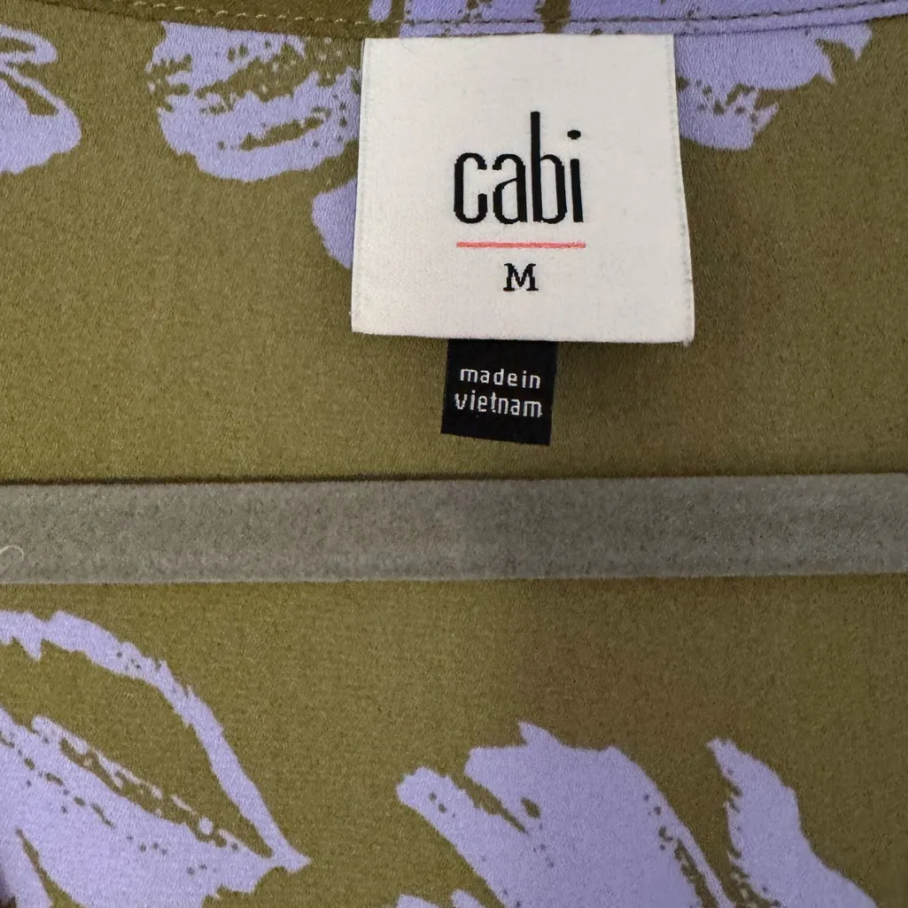 CAbi Celebrity Floral Print V-Neck Sleeveless Peplum Top - Image 6