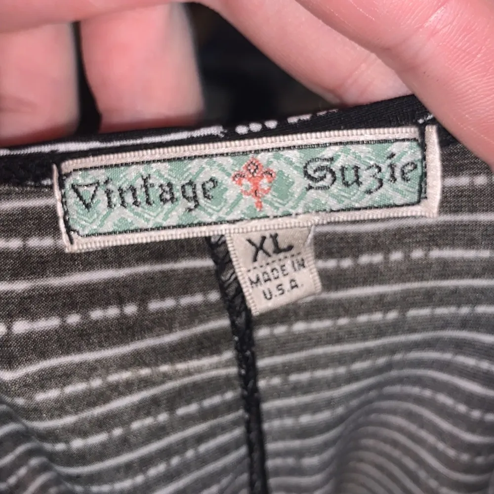 Vintage Suzie black striped short sleeve blouse Size XL - Image 5