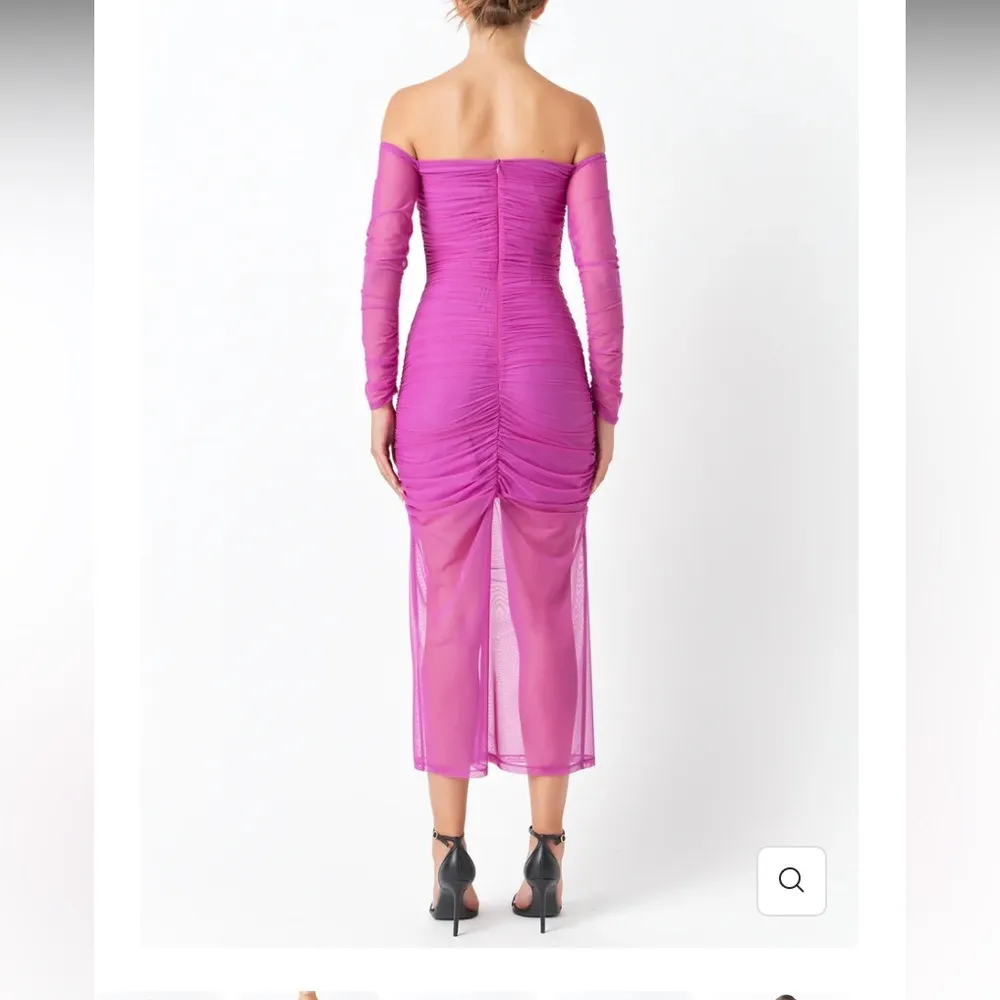 endless rose
Mesh Off the Shoulder Midi Dress - Image 2