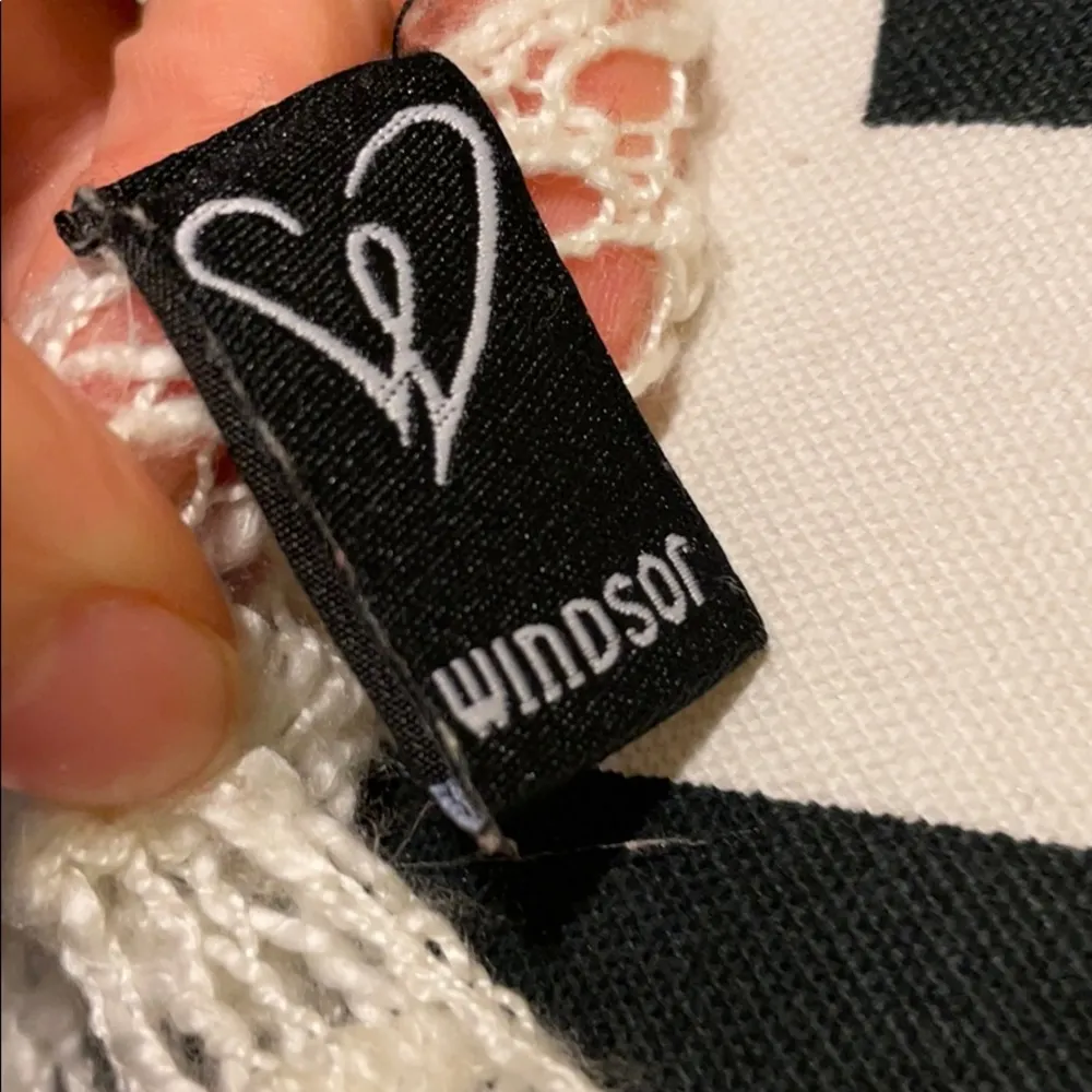 Women’s Windsor Long Sleeve Sweater - Image 3