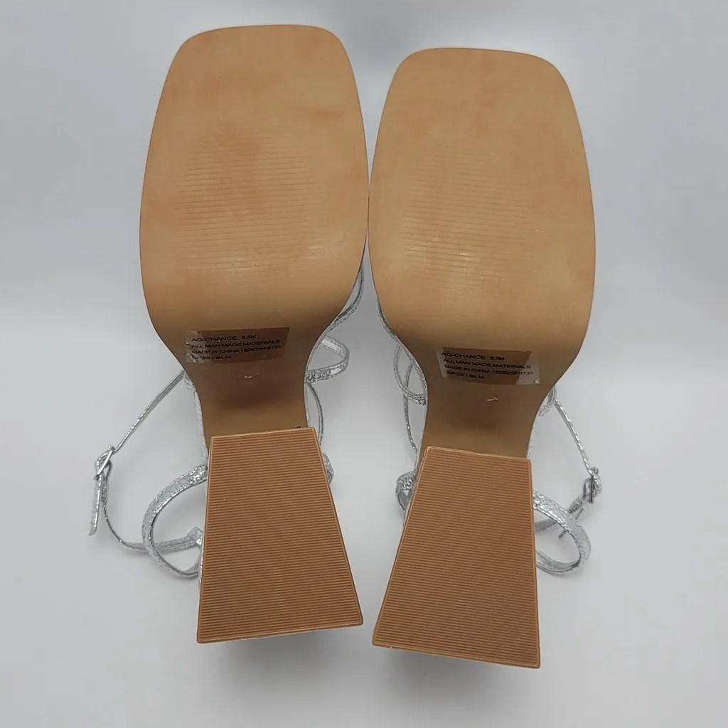 Aqua Chance Strappy Open Toe Platform Block Heels Metallic Silver Sandals Sz 8.5 - Image 10