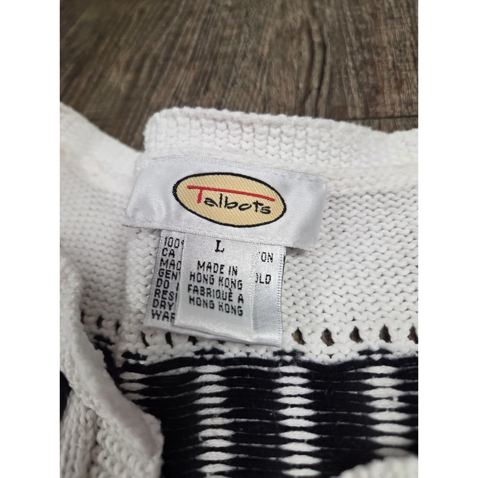 Talbots  Chunky White Cardigan Sweater Button Front White Red Blue Black Large - Image 3