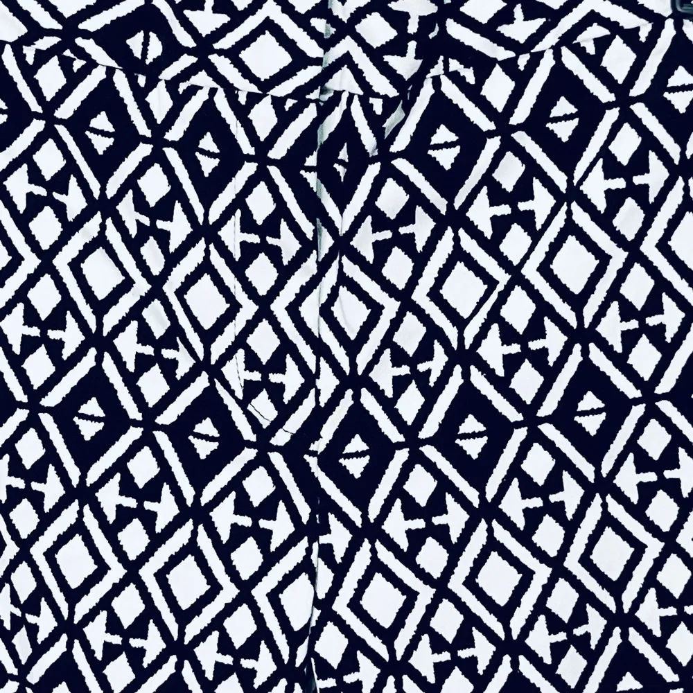 Mario Serrani  Shorts Black White Print Bermuda New 2 - Image 4