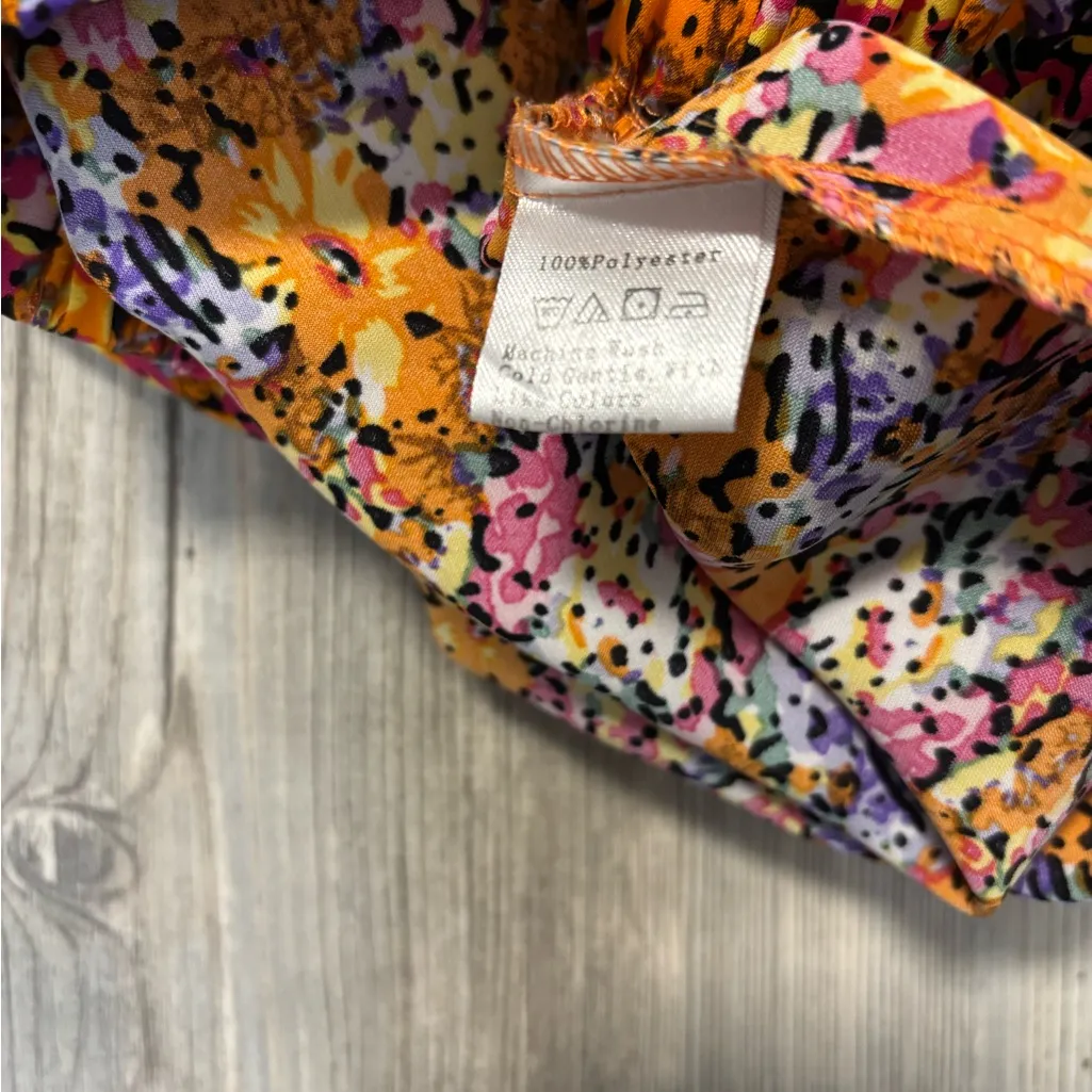 Floral Lace Trim Boho Style Women's Shorts NWOT Orange Size M - Image 3