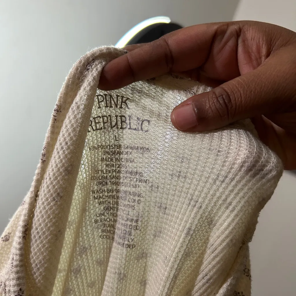 Coquette Dreamy Romantic Ribbed Cottage-core Cozy Cream Top w/ Tiny Roses Large - Image 3