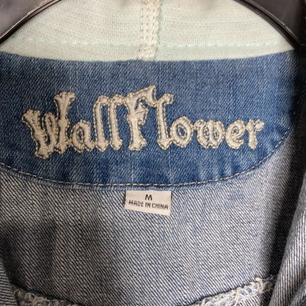 Wallflower jean‎ jacket size medium Blue - Image 2