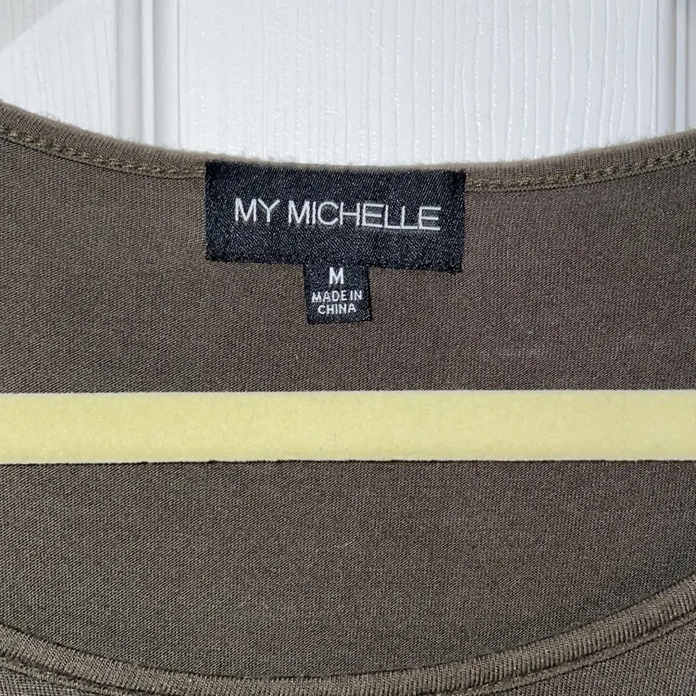 Women’s olive green long sleeve with lace detail - Image 2