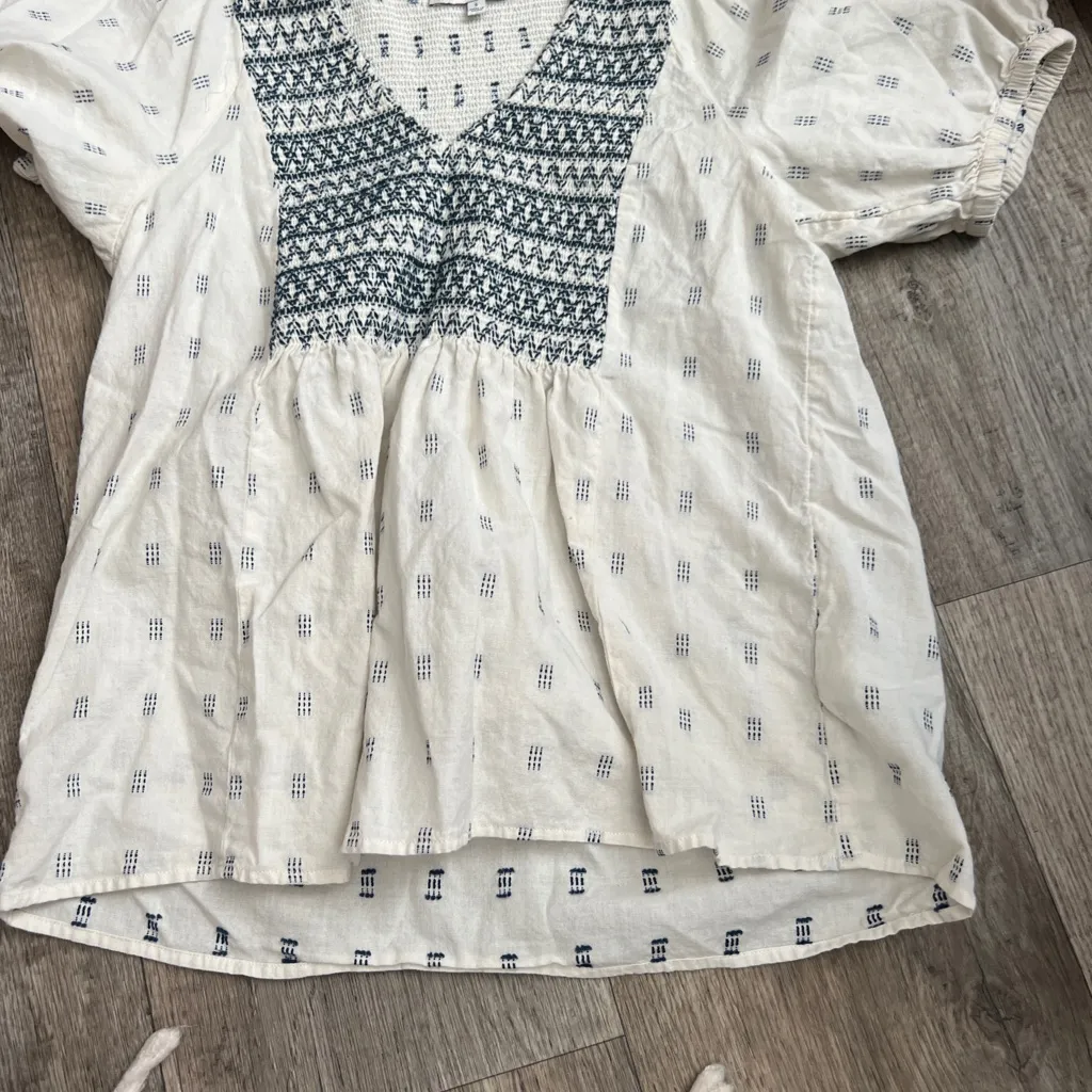 Madewell Embroidered Yoke Top in Clipper dot size small - Image 7