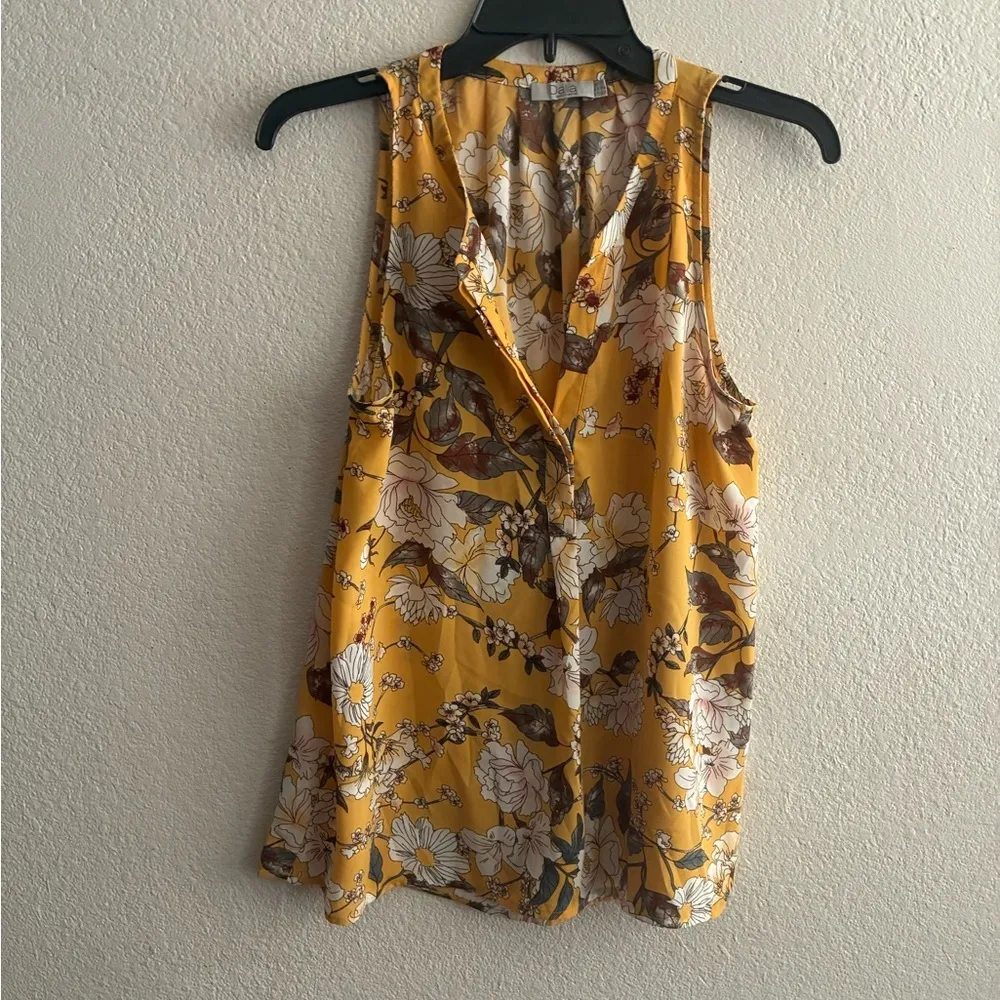 💥Dalia Yellow Floral Asymmetrical Sleeveless Tank Top M Gold Size M - Image 2