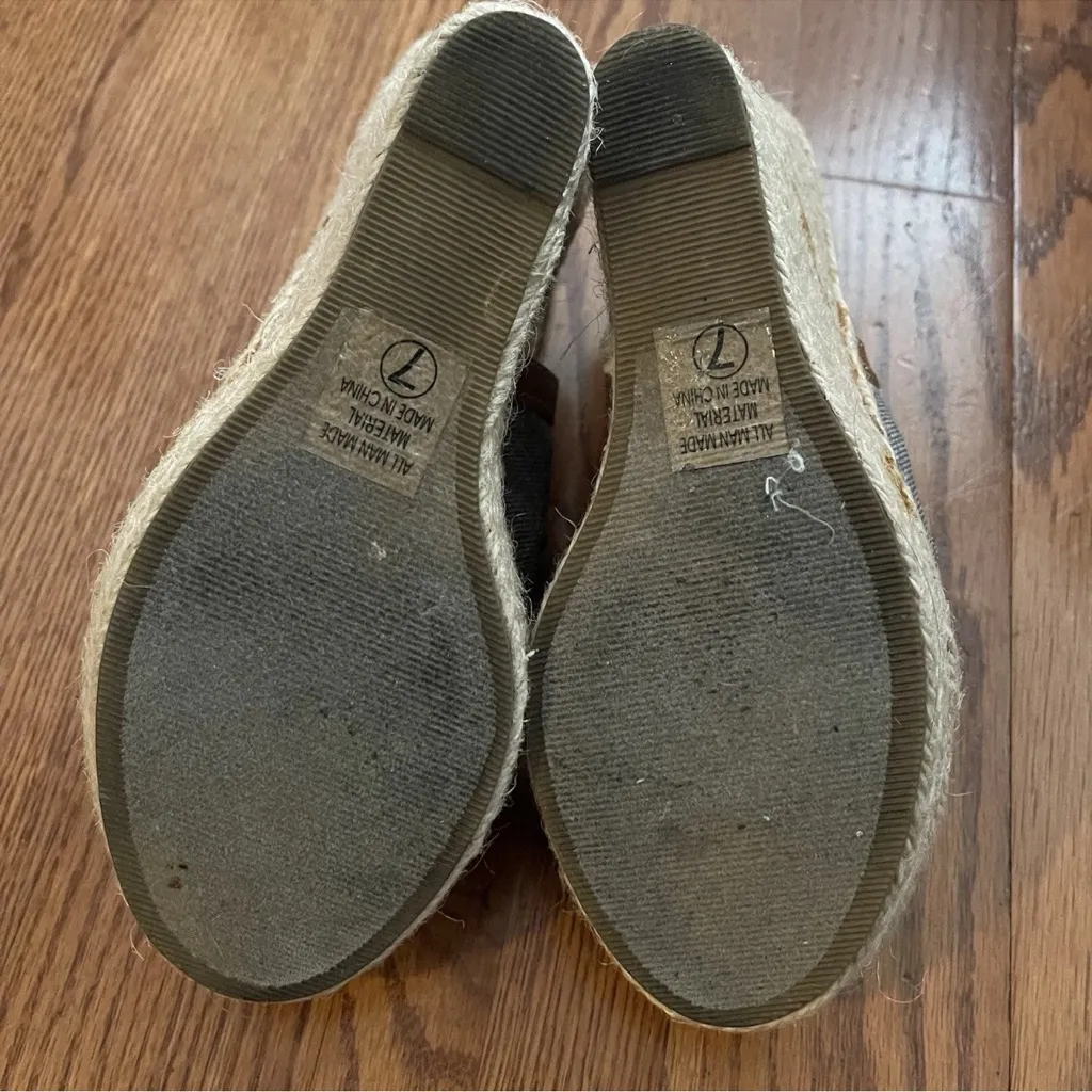 Soda Canvas Sling Back Wedge Women Size 7 - Image 5