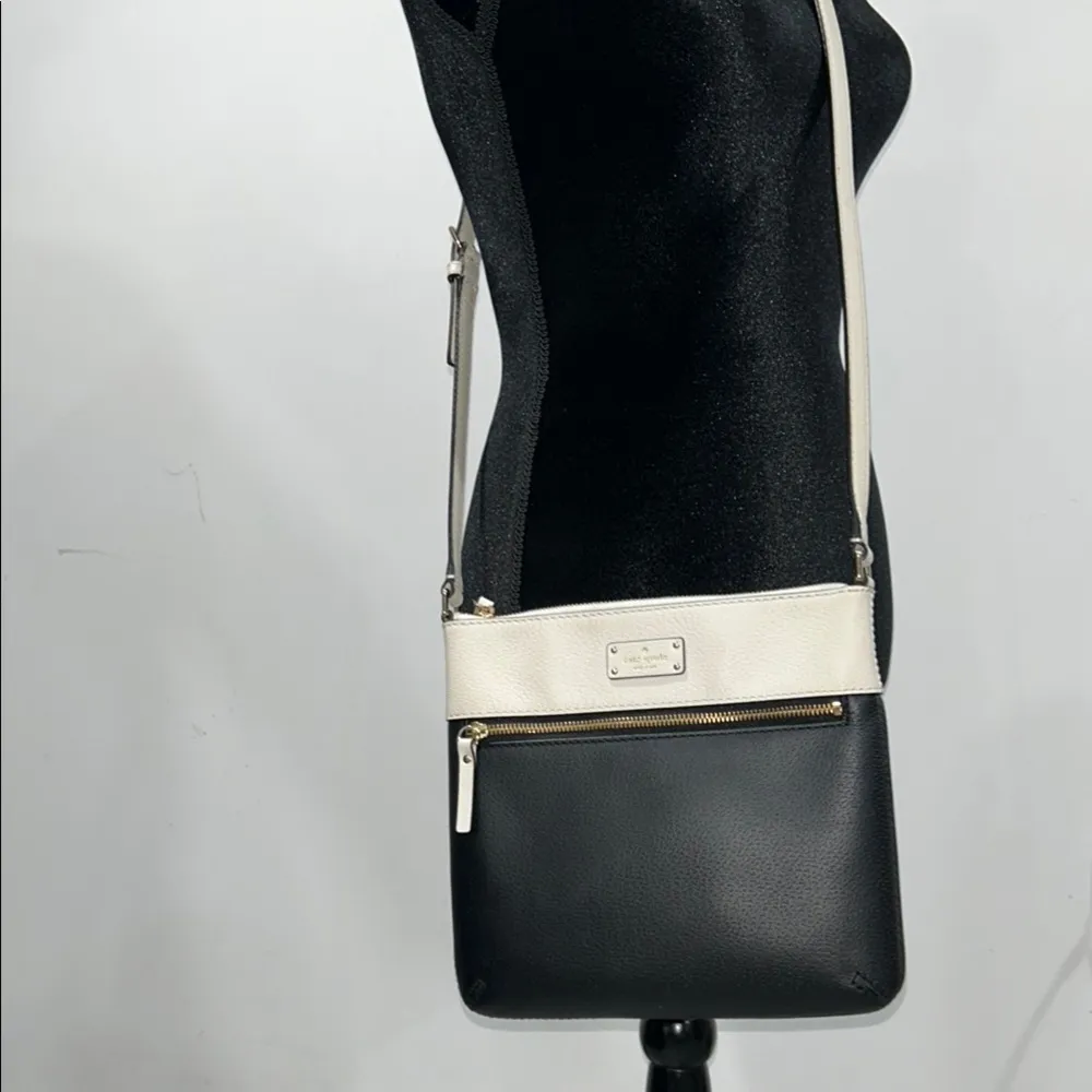 Kate Spade Black and Cream Crossbody Bag with Adjustable Strap and dust bag - Image 2