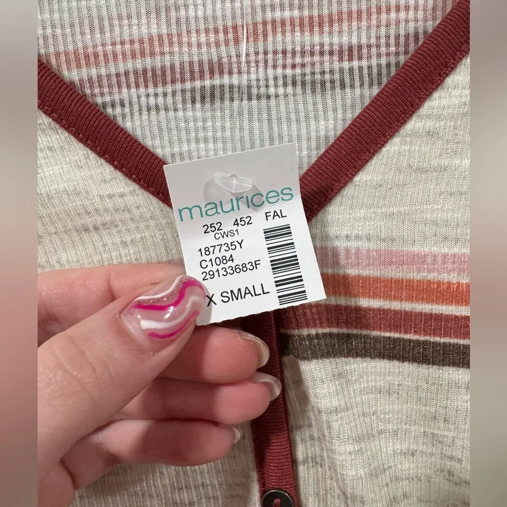 2/$10 NWT Maurice’s Heartland Henley Striped Tee - Image 3