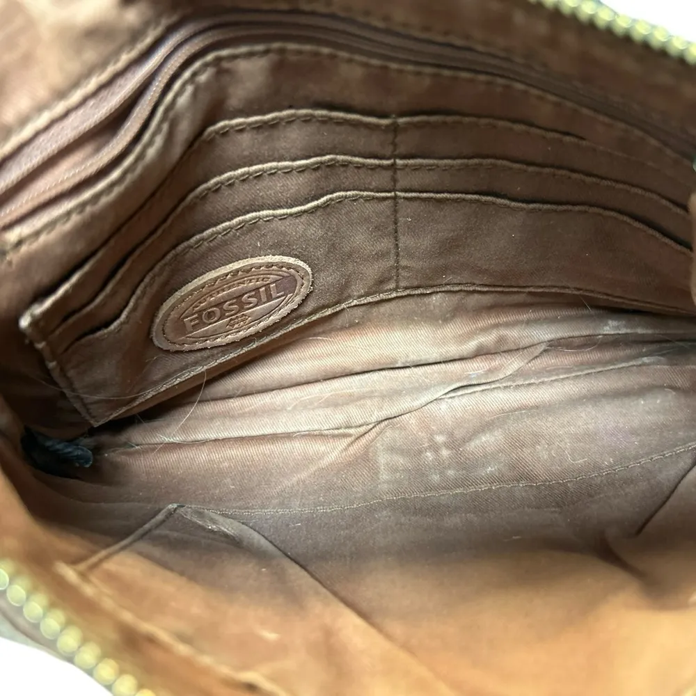 Fossil Erin Women's Brown Leather Crossbody Bag Adjustable Strap‎ needs cleaning - Image 8