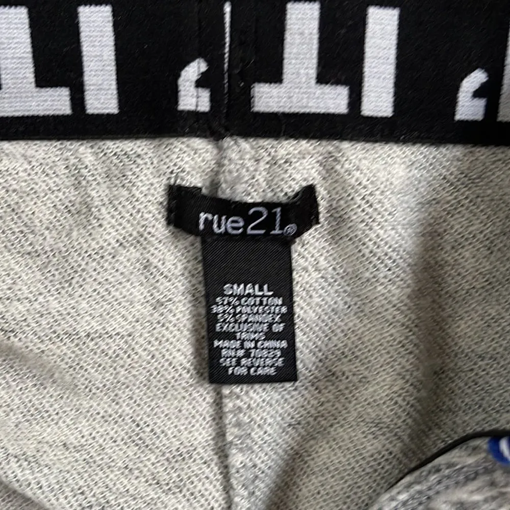 Rue 21 sweatpants.  Jogger pants.  Size Small.  Drawstring waist. - Image 3