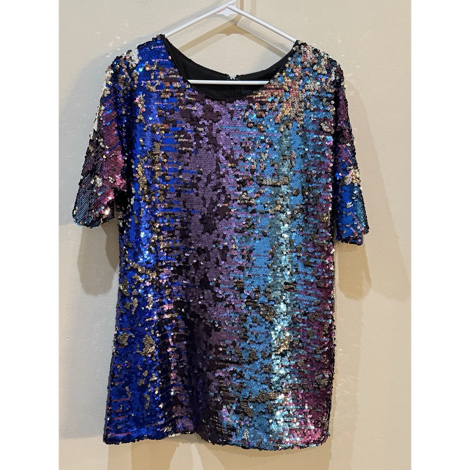 Shift Dress in Matte Magenta BLAQUE LABEL All Over Sequins Size Small Revolve - Image 2