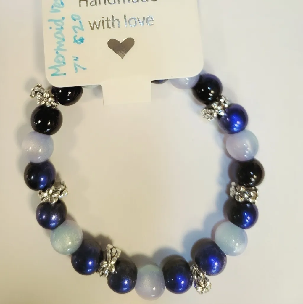 Mermaid Resin & Glass Beaded Silver Flower Spacers 7"  Bracelet - Image 3