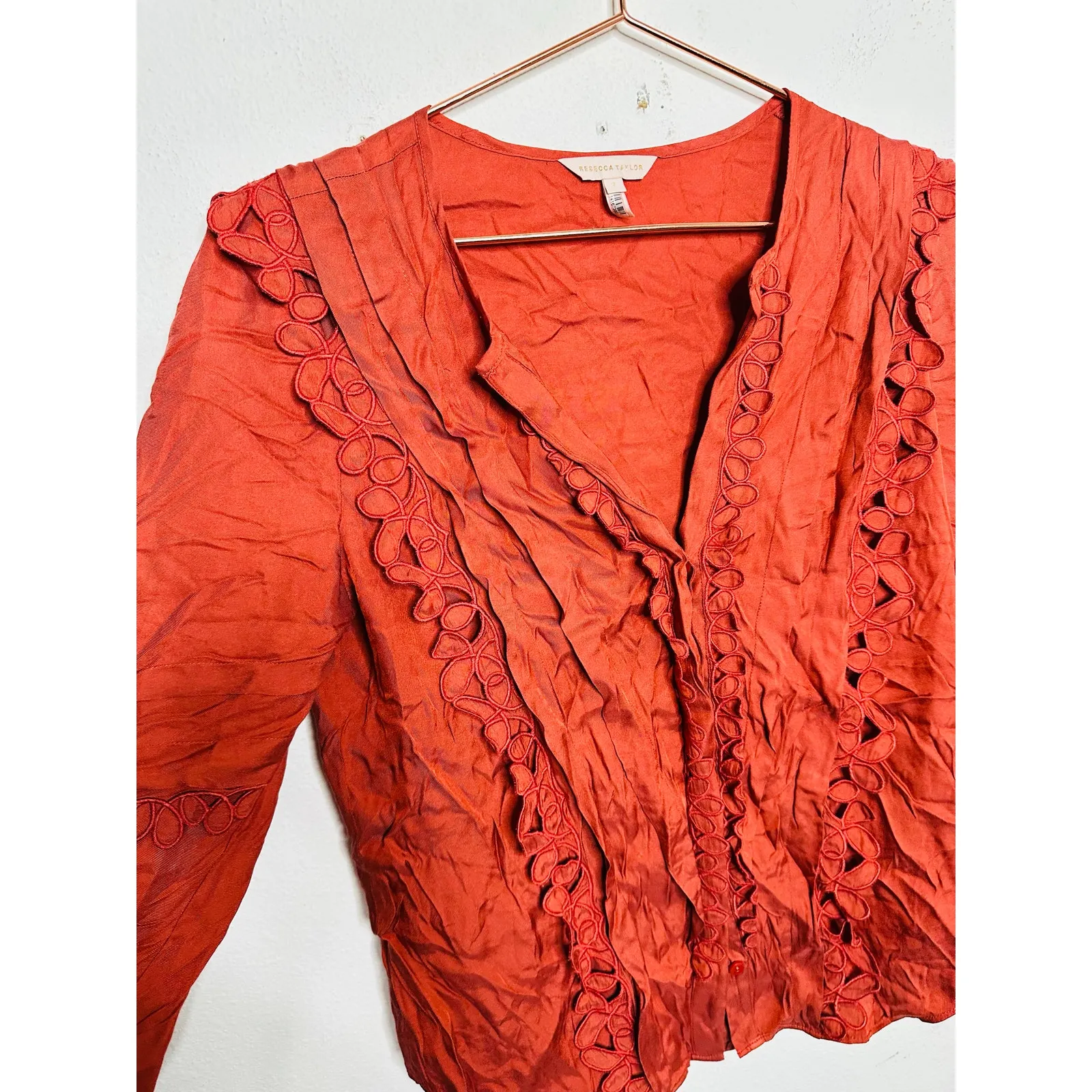 REBECCA TAYLOR Rustic Red Embroidered Silk Blend V-Neck Button Top size 2 - Image 10
