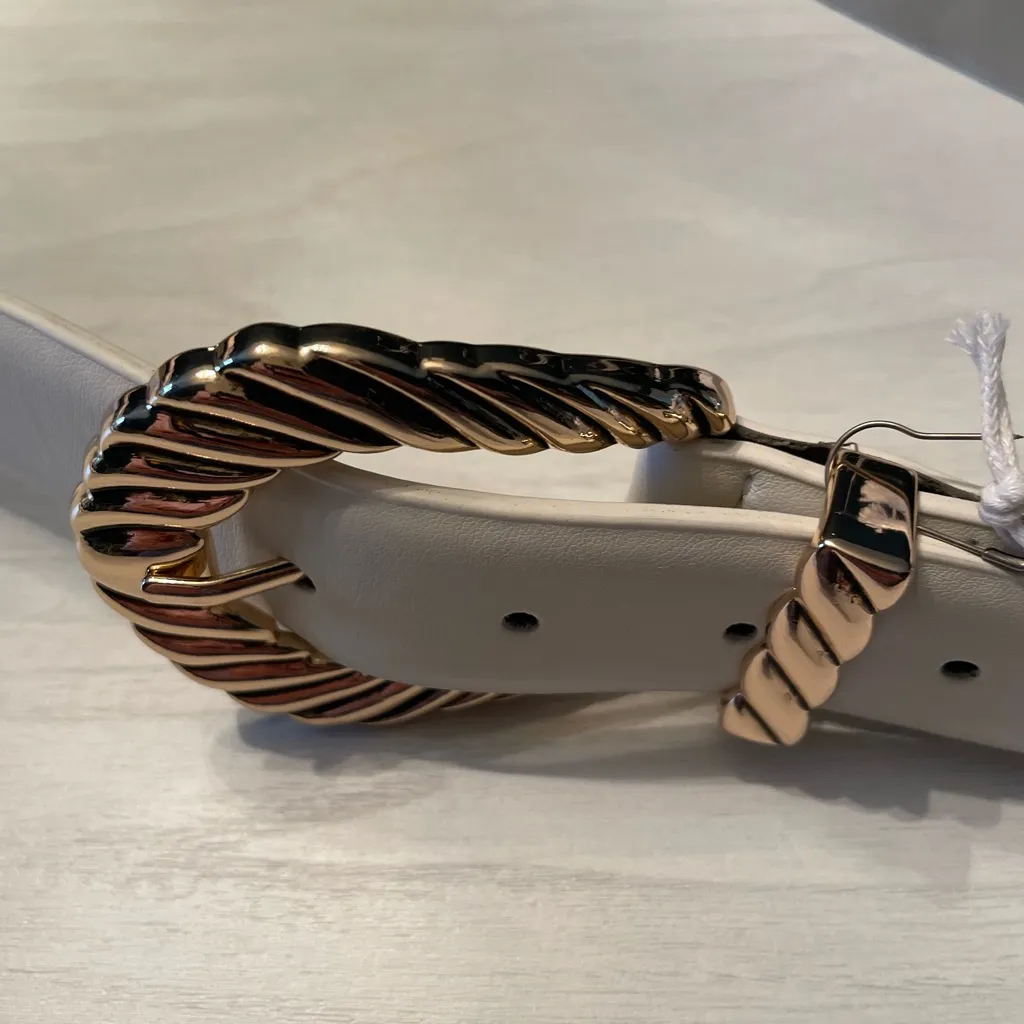 Petit Moments “Modern Rodeo”Belt White - Image 3