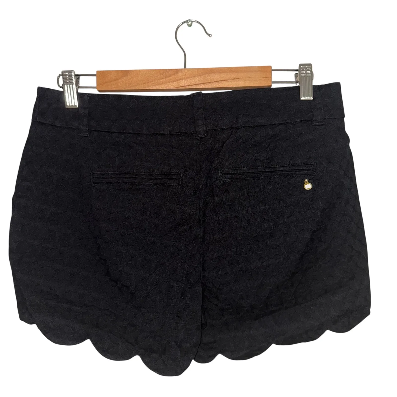 Crown & Ivy‎ Petite Shelby Black Scalloped Hem Shorts Size 8P - Image 2
