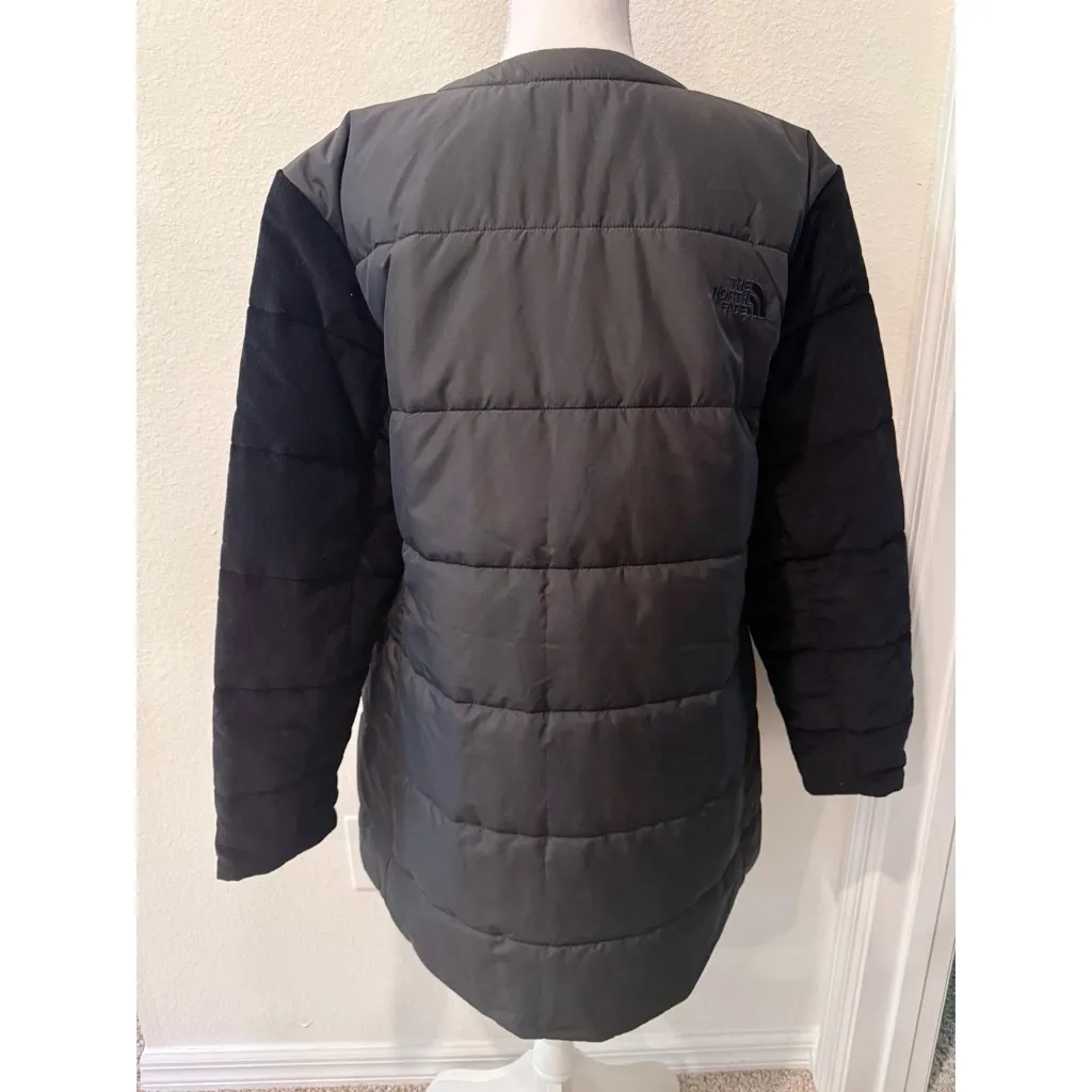 The North Face Puffer Jacket - Image 3