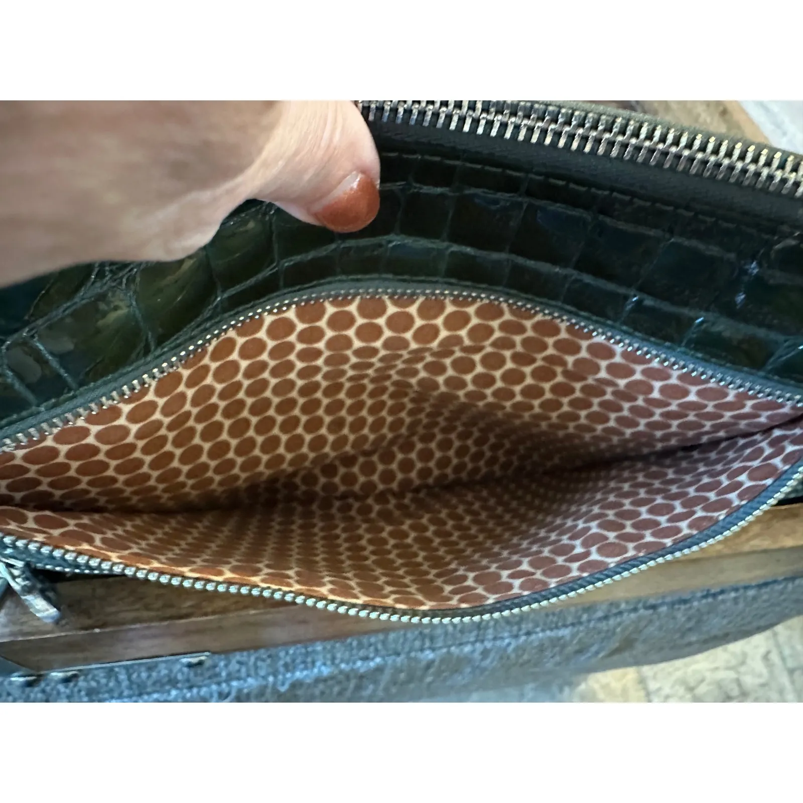 Brighton Crossbody Bag Olive Green Faux Crocodile Adj‎ Strap Heart Charm VGUC - Image 11