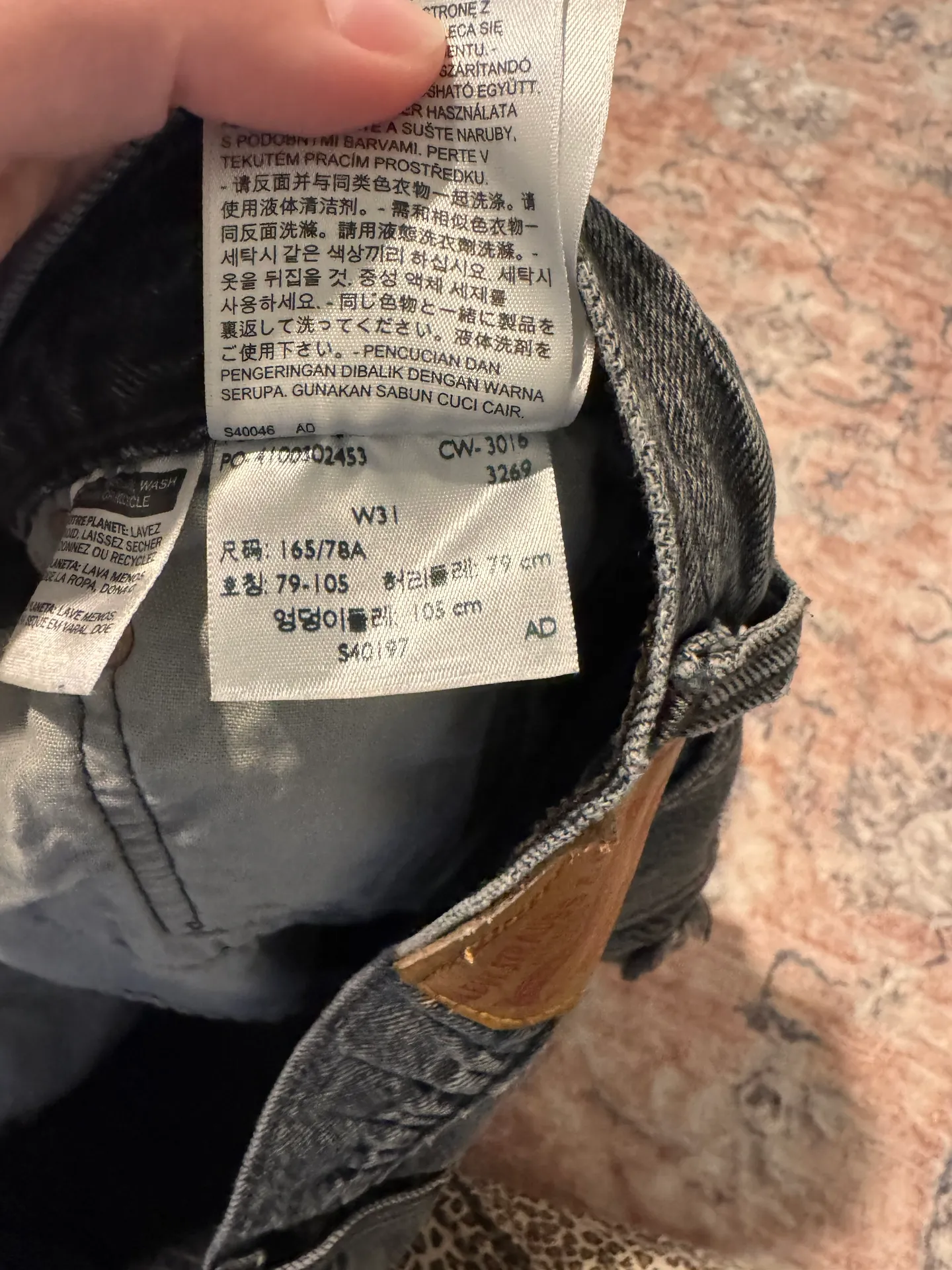 Levi’s 501 High-Rise Distressed Denim Shorts Black - Image 3