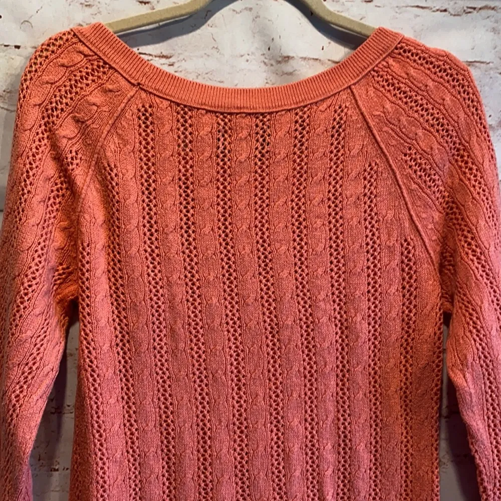 American Eagle pullover sweater Large 3/4 sleeve thin knit  coral crew neck - Image 7