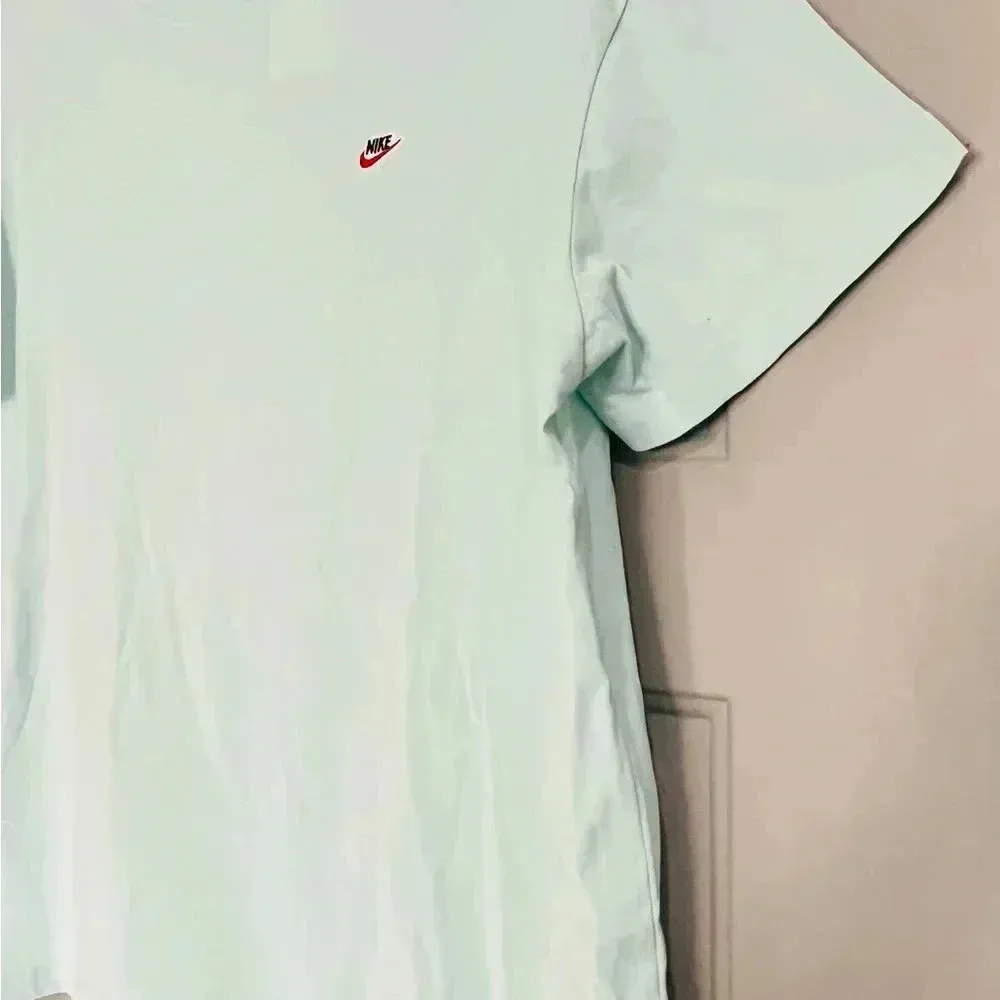 Nike Sportswear women’s T-shirt size XL DZ4685-315 - Image 6