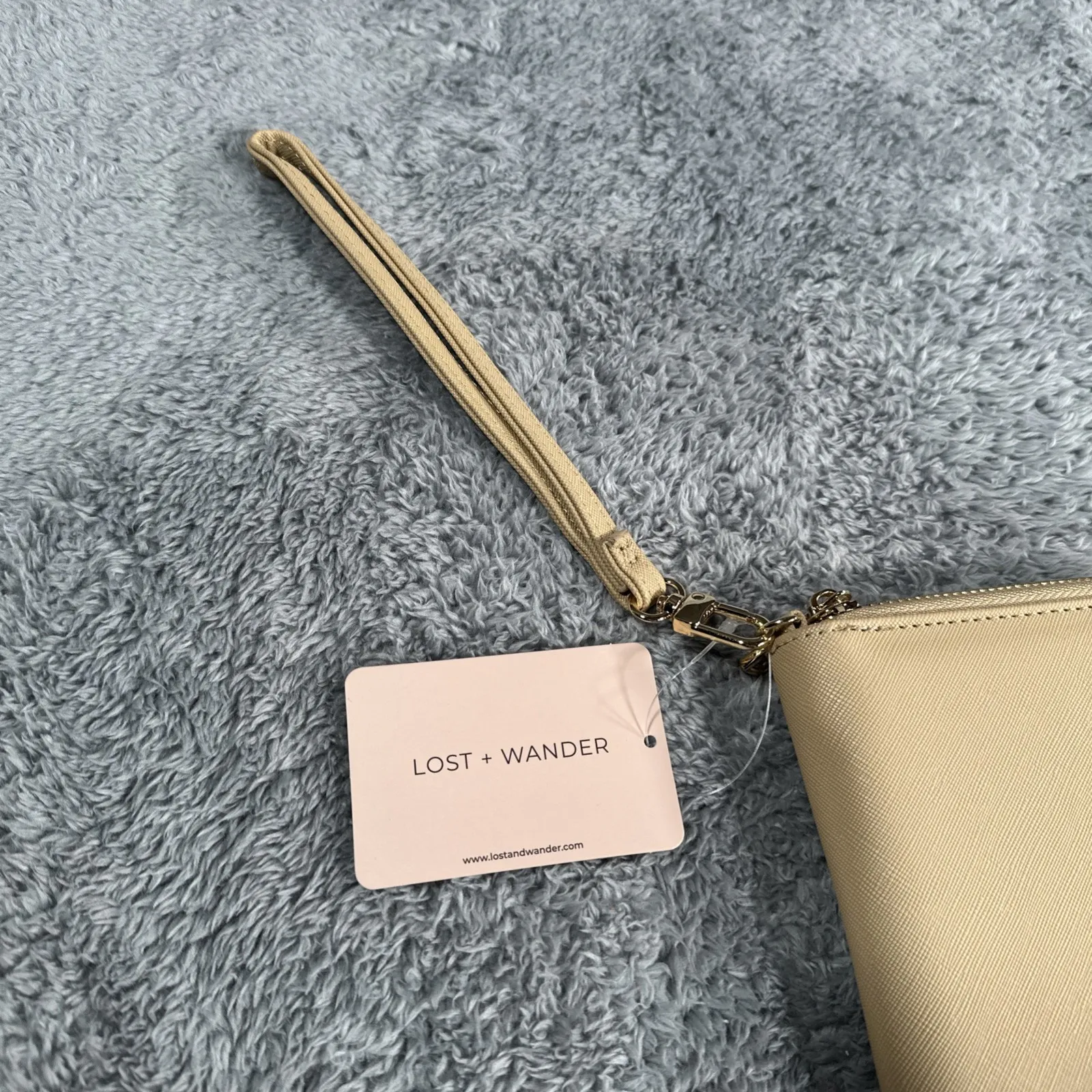 Brand New Lost + Wander Worryfree Passport Wallet / Wristlet Purse Traveling EDC - Image 2