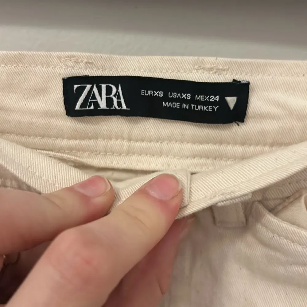 Zara High-Waisted Cream Wide-Leg Pants trousers size XS! - Image 3