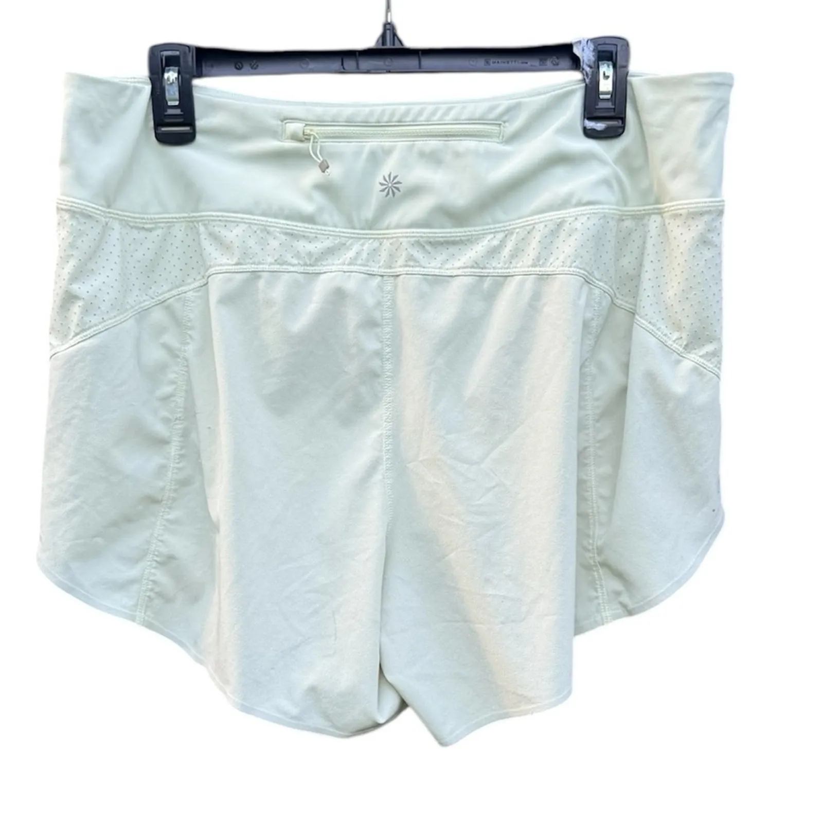 Athleta Pale Yellow Run With It 4.5” Athletic Athleisure Shorts - Image 4
