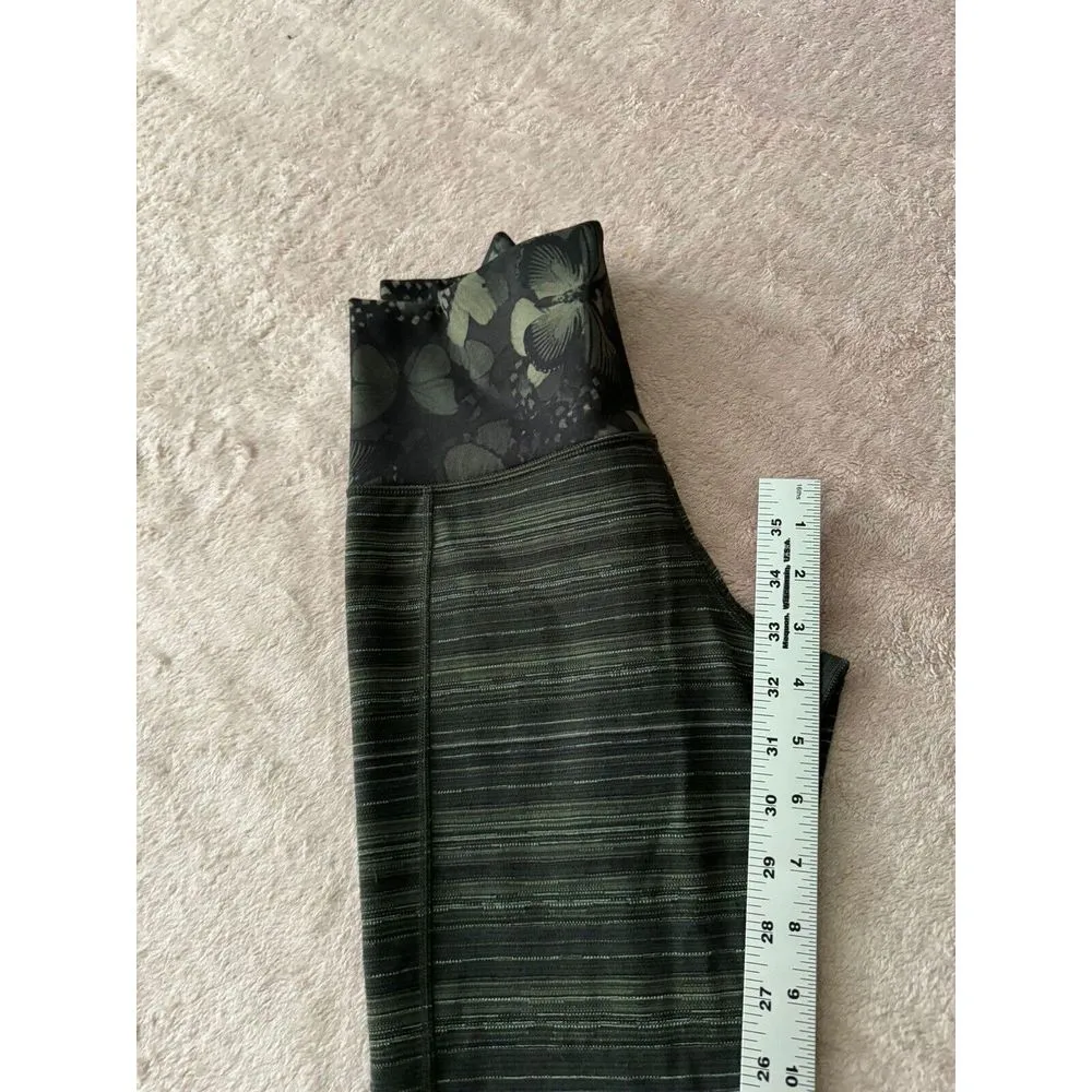Lululemon Women's Skinny Groove Pant II Green Butterfly Fatigue‎ Leggings Sz 4 - Image 9
