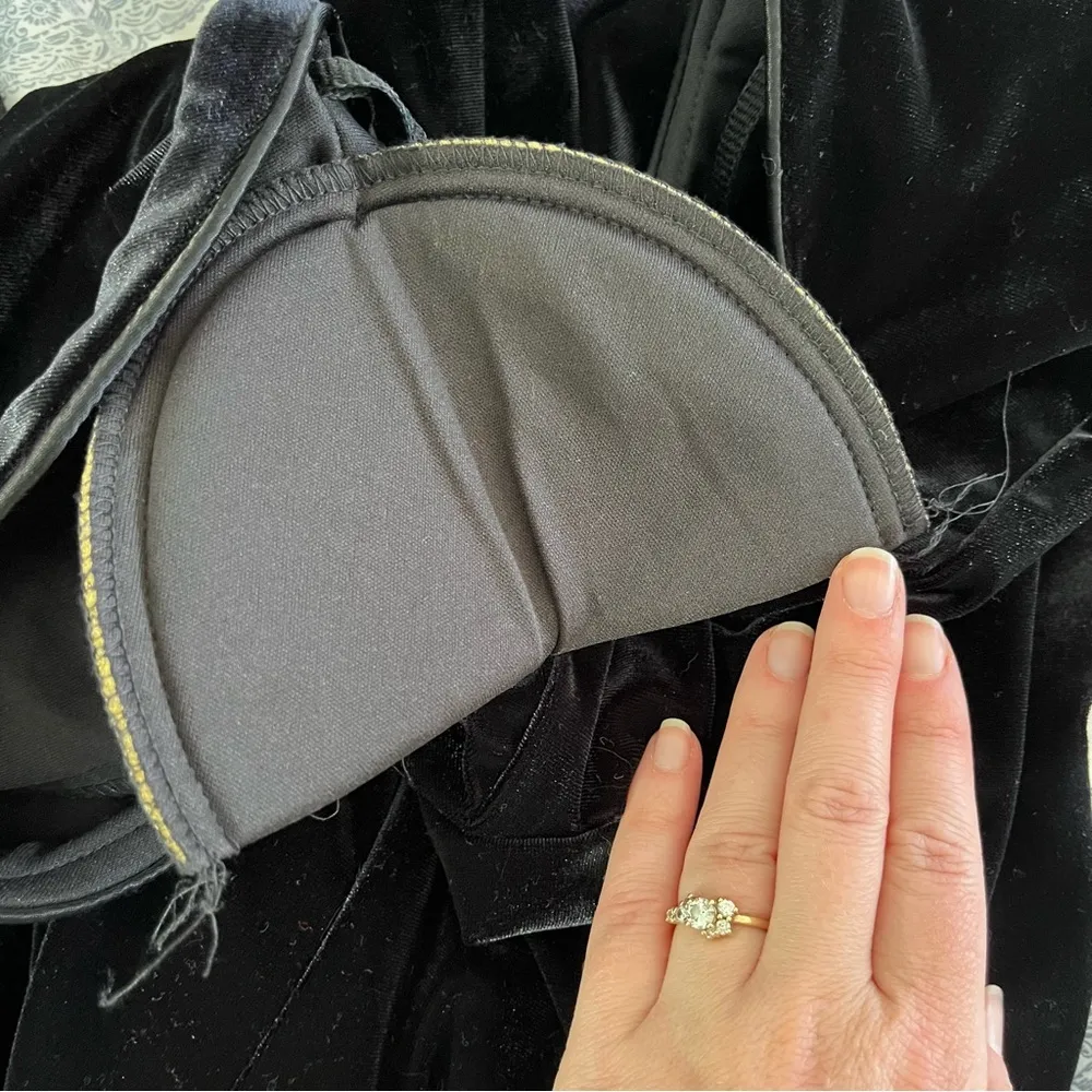 Vintage K.C. Spencer Black Velvet Dress size 10P petite - Image 6