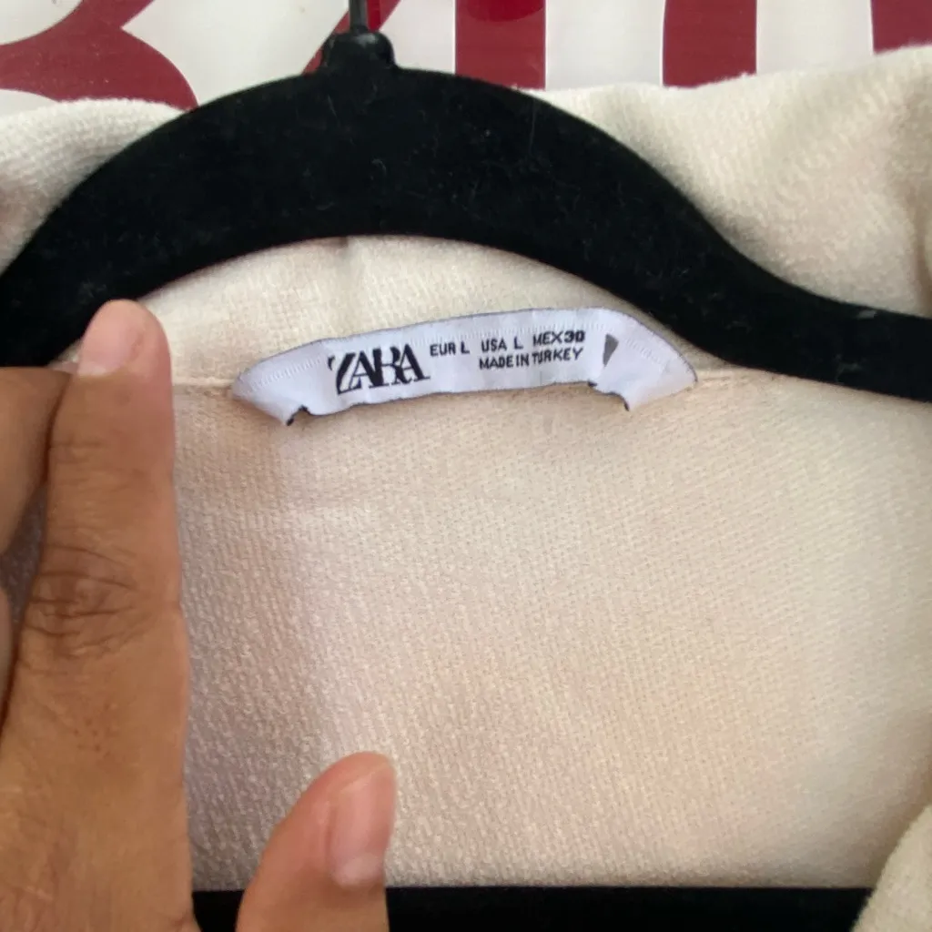 Zara Cream Button Down Crop Top - Image 4