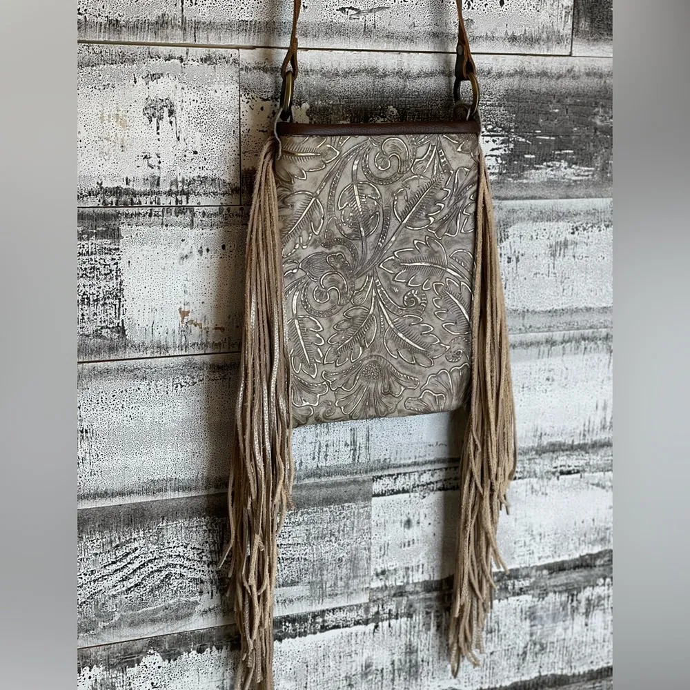 Champagne Tooled Leather Purse with Playful 12" Fringe - Image 5